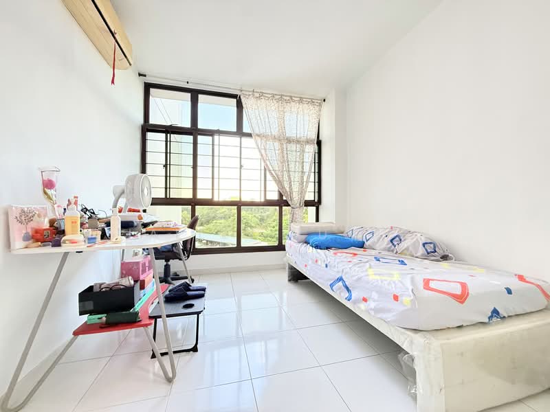 470 Segar Road HDB Flat For Sale at S$ 638,888 | PropertyGuru Singapore - Bedroom