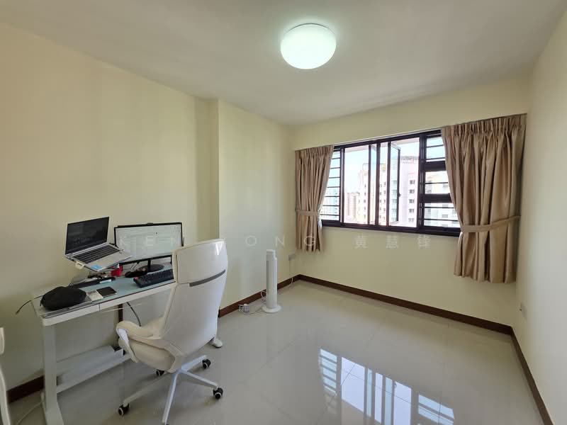 294A Compassvale Crescent HDB Flat For Sale at S$ 710,888 | PropertyGuru Singapore - Common room