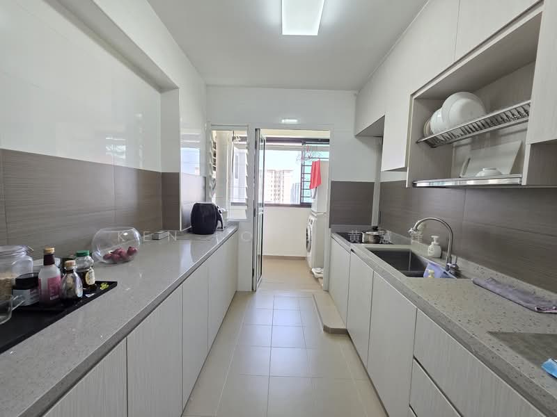 294A Compassvale Crescent HDB Flat For Sale at S$ 710,888 | PropertyGuru Singapore - Kitchen