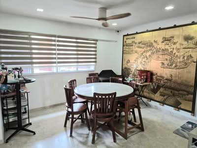 For Sale - 405 Jurong West Street 42