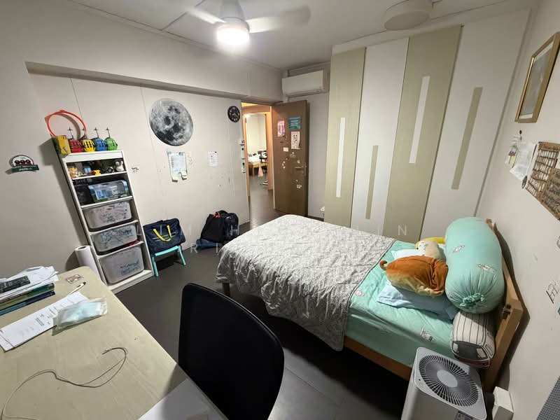 250B Compassvale Street HDB Flat For Sale at S$ 978,000 | PropertyGuru Singapore - Bedroom