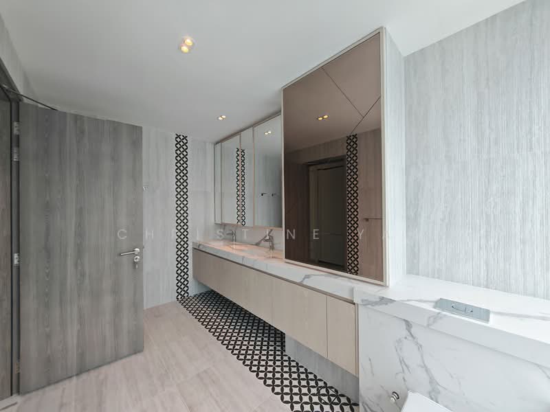 Dakota Residences Condominium For Sale at S$ 6,750,000 | PropertyGuru Singapore - Bathroom