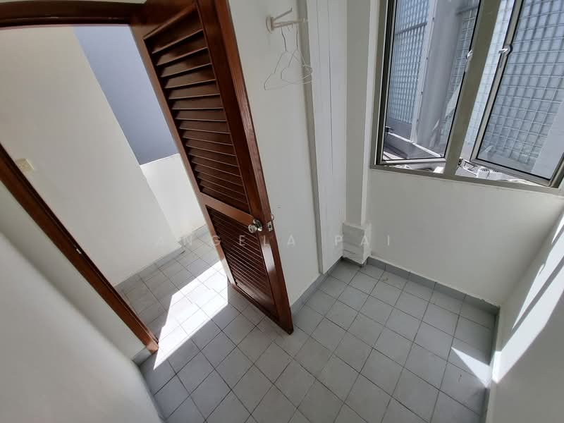 The Bayshore Condominium For Sale at S$ 2,400,000 | PropertyGuru Singapore - Interior