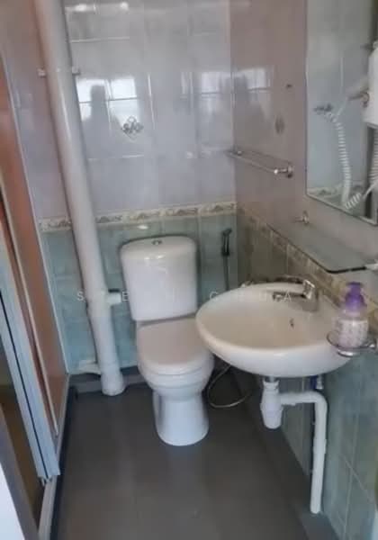 Neptune Court, 7 Marine Vista, 3 Bedrooms, 1,270 sqft, Apartment For Rent, by Steph Chua, 500087604 - Bathroom - PropertyGuru.com.sg