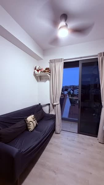 Vibes @ Upper Serangoon Apartment For Sale at S$ 780,000 | PropertyGuru Singapore - Balcony