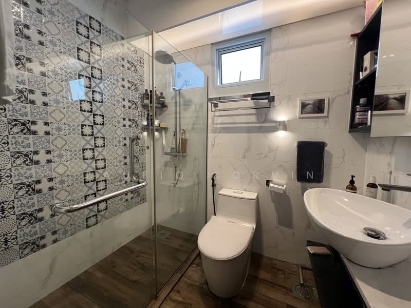 676D Punggol Drive HDB Flat For Sale at S$ 777,000 | PropertyGuru Singapore - Bathroom
