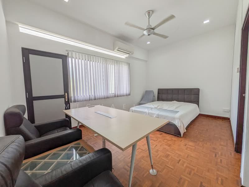 Lucky Heights, Lucky Heights, 5 Bedrooms, 4,500 sqft, Semi-Detached House For Rent, by Michael Lee, 500087635 - Bedroom - PropertyGuru.com.sg