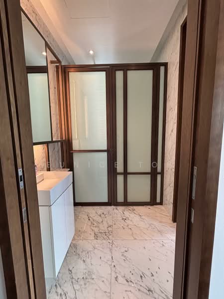 8 Hullet, 8 Hullet Road, 2 Bedrooms, 657 sqft, Condominium For Rent, by Eunice Toh, 500087637 - Bathroom - PropertyGuru.com.sg