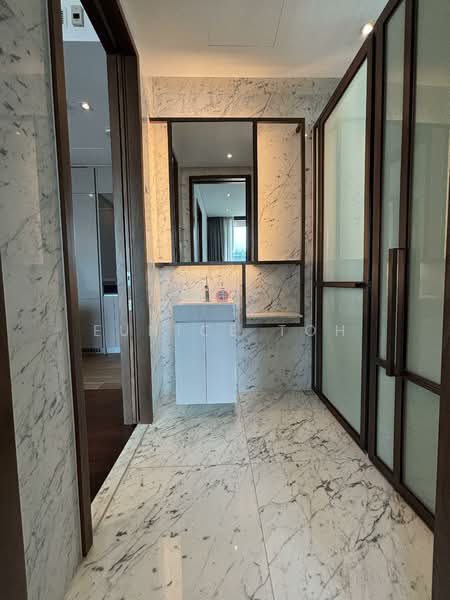 8 Hullet, 8 Hullet Road, 2 Bedrooms, 657 sqft, Condominium For Rent, by Eunice Toh, 500087637 - Bathroom - PropertyGuru.com.sg