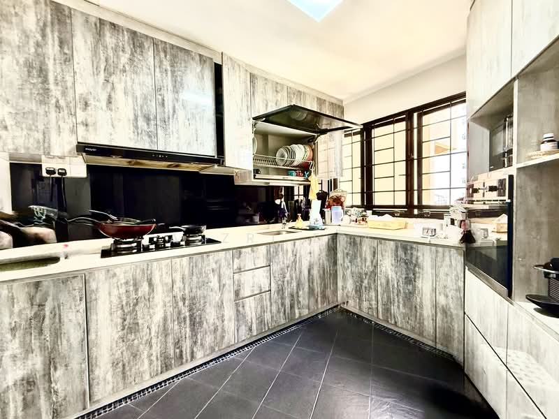 Bayshore Park Condominium For Sale at S$ 1,798,888 | PropertyGuru Singapore - Kitchen