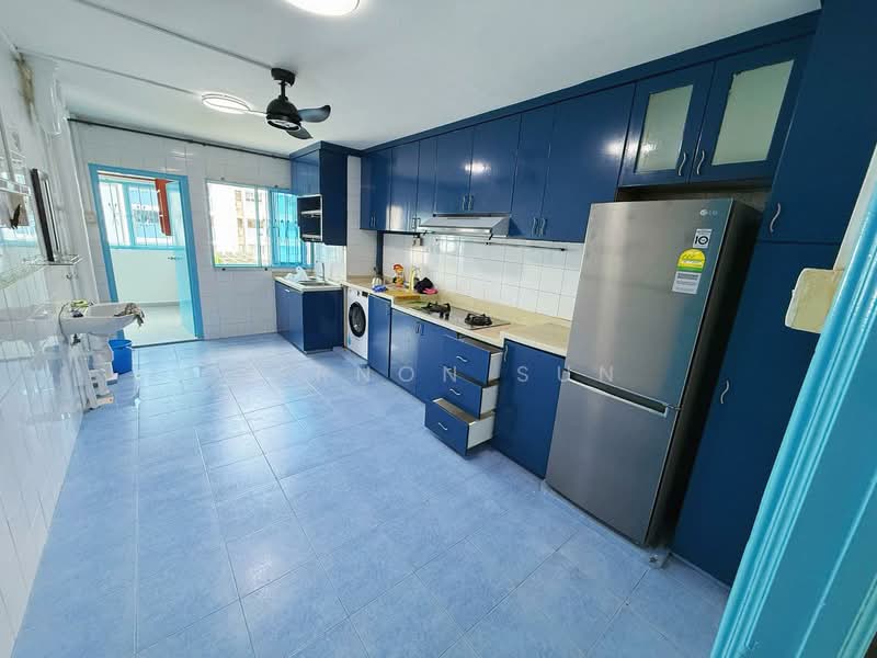 329 Ang Mo Kio Avenue 3, 329 Ang Mo Kio Avenue 3, 2 Bedrooms, 947 sqft, HDB Flat For Rent, by Vernon Sun, 500087658 - Kitchen - PropertyGuru.com.sg