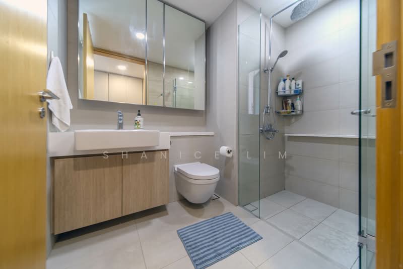 Thomson Three Condominium For Sale at S$ 2,888,888 | PropertyGuru Singapore - Bathroom