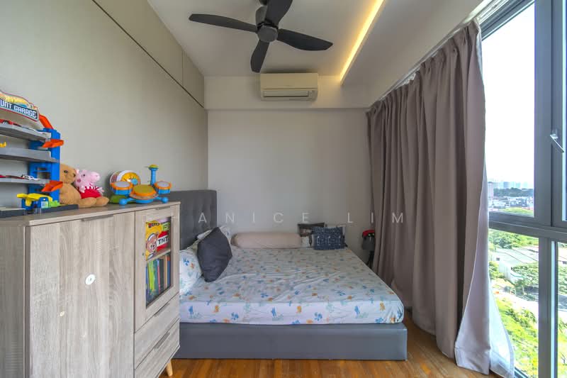 Thomson Three Condominium For Sale at S$ 2,888,888 | PropertyGuru Singapore - Bedroom