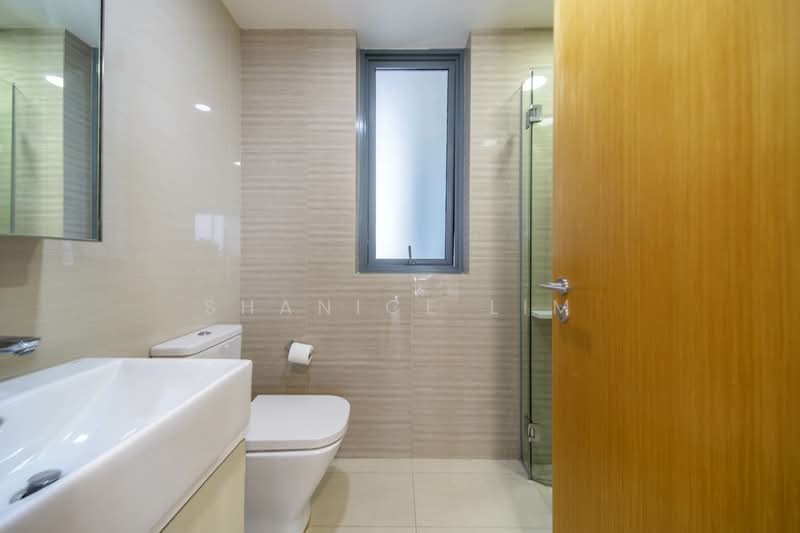 Thomson Three Condominium For Sale at S$ 2,888,888 | PropertyGuru Singapore - Bathroom