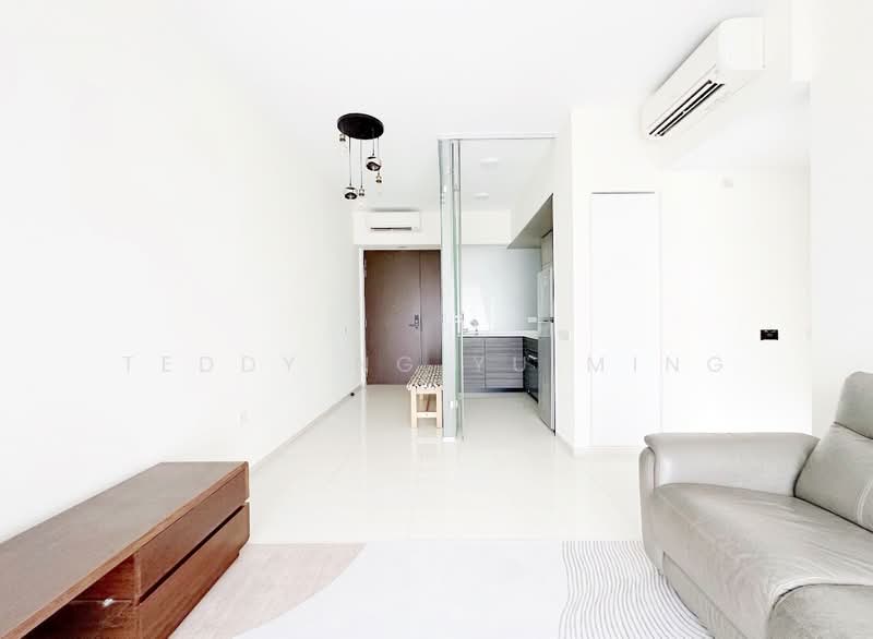 D'Nest, 135 Pasir Ris Grove, 2 Bedrooms, 753 sqft, Condominium For Rent, by Teddy Ng Yu Ming, 500087665 - Living Room - PropertyGuru.com.sg