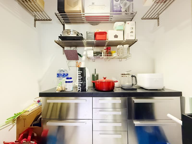 Trevista Condominium For Sale at S$ 1,580,000 | PropertyGuru Singapore - Kitchen