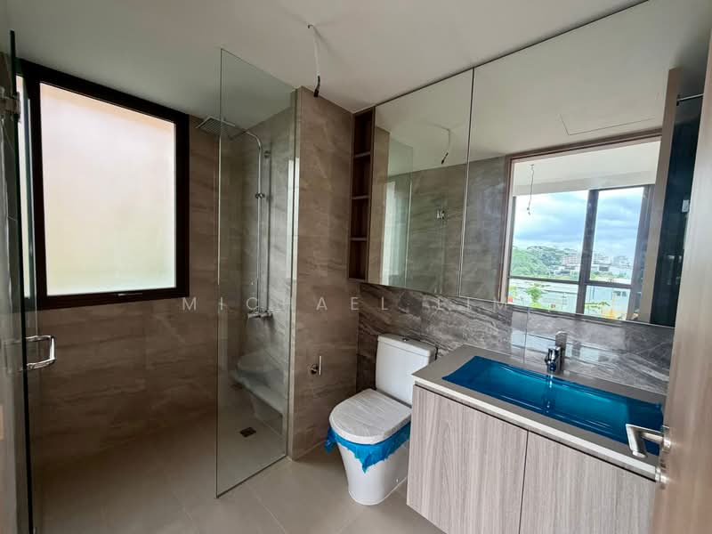 The Botany at Dairy Farm, 3 Dairy Farm Walk, 3 Bedrooms, 1,033 sqft, Condominium For Rent, by Michael Lim, 500087705 - Master Bedroom Toilet - PropertyGuru.com.sg