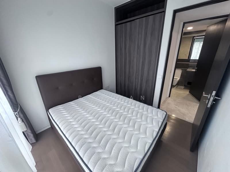 Juniper Hill Condominium For Sale at S$ 1,900,000 | PropertyGuru Singapore - Bedroom