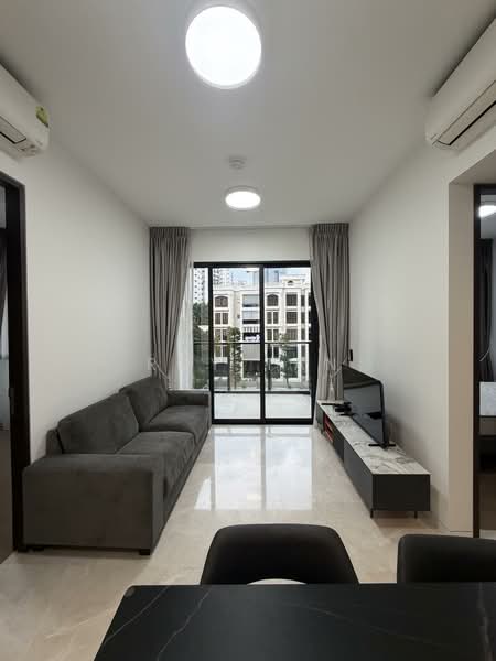 Juniper Hill, 39 Ewe Boon Road, 2 Bedrooms, 624 sqft, Condominium For Sale, by Roy Tan, 500087706 - Living Room - PropertyGuru.com.sg