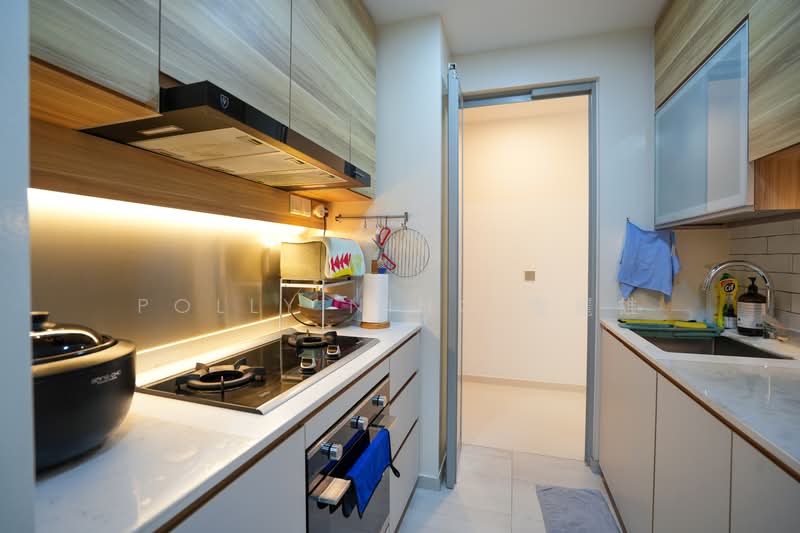 NV Residences Condominium For Sale at S$ 1,760,000 | PropertyGuru Singapore - Kitchen