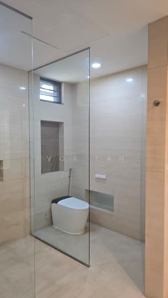 Brizay Park, , 10+ Bedrooms, 11,840 sqft, Good Class Bungalow For Rent, by Ivor Tan, 500087733 - Bathroom - PropertyGuru.com.sg