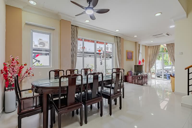 99 Years Corner Terrace, 3200 Sqft of Land, 1Km To Qifa and Pei Tong Corner Terrace For Sale at S$ 3,990,000 | PropertyGuru Singapore - Dining Room