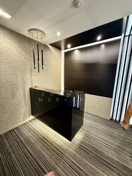 High Street Plaza, 77 High Street, 1,800 sqft, Office For Rent, by Champa Murjani, 500087738 - Entrance - CommercialGuru.com.sg