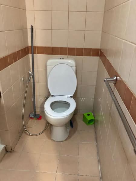 Woodsvale, 15 Woodlands Drive 72, Room Rental, 120 sqft, Condominium For Rent, by Tony Kwek, 500087741 - Bathroom - PropertyGuru.com.sg