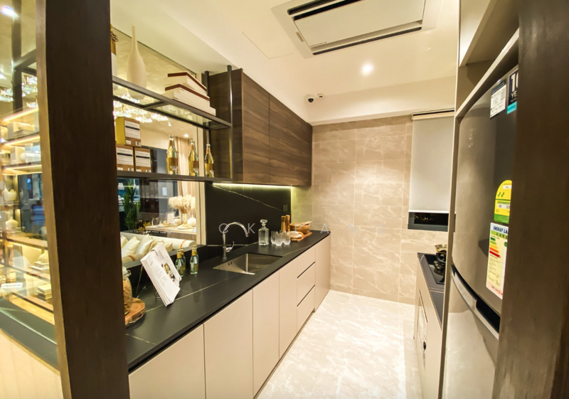 Vela Bay Condominium For Sale at S$ 3,088,888 | PropertyGuru Singapore - Kitchen