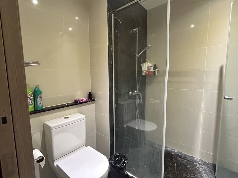 Flamingo Valley, 478 Siglap Road, 1 Bedroom, 517 sqft, Condominium For Sale, by Yan Ling, 500087765 - Bathroom - PropertyGuru.com.sg