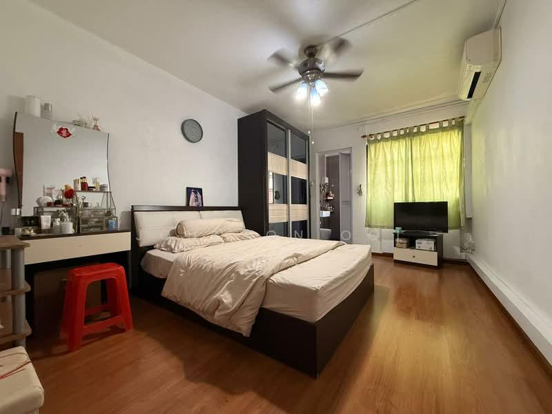 394 Yishun Avenue 6 HDB Flat For Sale at S$ 566,000 | PropertyGuru Singapore - Bedroom