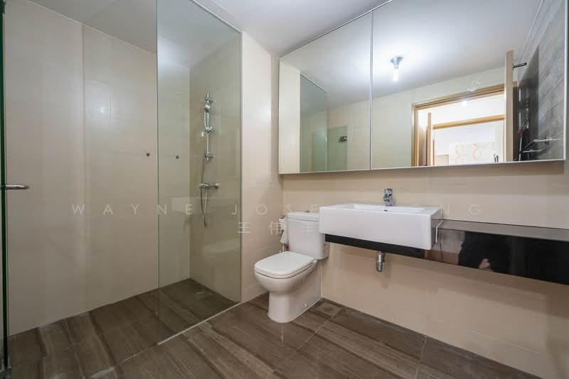 Waterfront Gold Condominium For Sale at S$ 1,488,888 | PropertyGuru Singapore - Bathroom