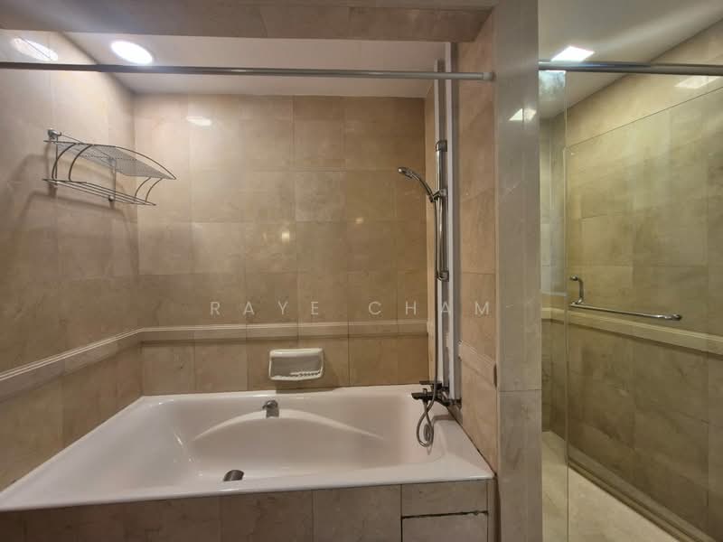 Grange 70, 70 Grange Road, 4 Bedrooms, 1,981 sqft, Condominium For Rent, by Raye Cham, 500087786 - Bathroom - PropertyGuru.com.sg