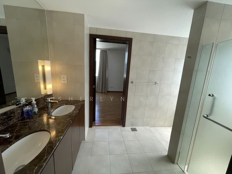 Bungalow with Pool at Duchess, Duchess Garden, 6 Bedrooms, 6,500 sqft, Bungalow House For Rent, by Sherlyn Koh, 500087803 - Bathroom - PropertyGuru.com.sg