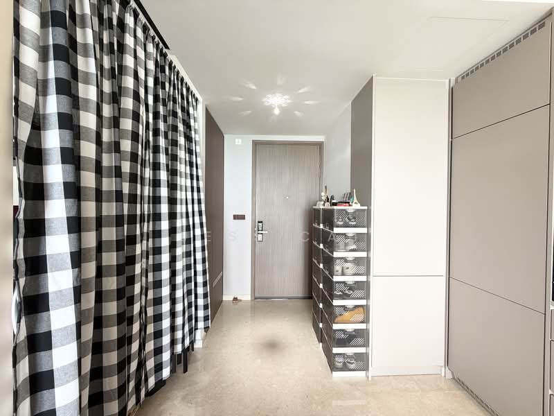 Seaside Residences Apartment For Sale at S$ 1,520,000 | PropertyGuru Singapore - Entrance