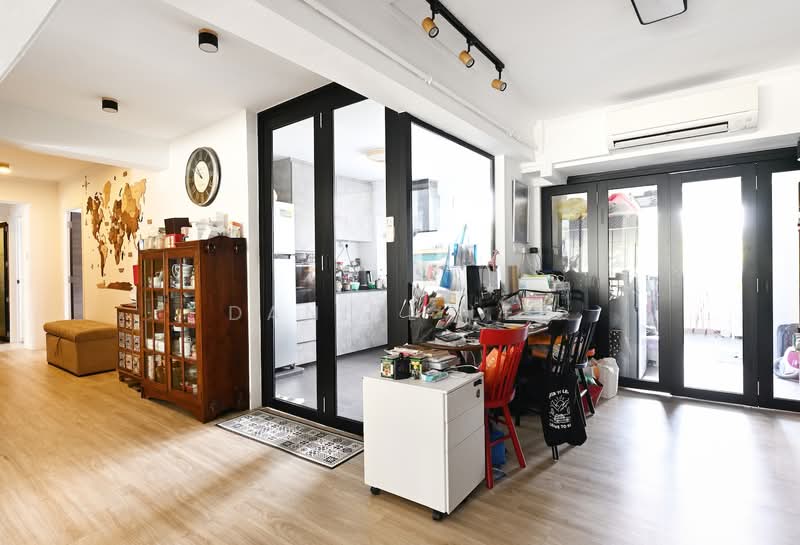 4 bedroom condo 1km Nanyang Primary Bukit Timah Dunearn, Farrer Road, Dunearn Road, Bukit Timah Road, Holland Road, Sixth Avenue Adam Road, 4 Bedrooms, 1,916 sqft, Apartment For Sale, by Daniel Lee, 500087815 - Living Room - PropertyGuru.com.sg