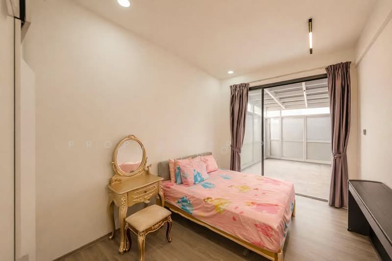 Beautifully Renovated, Freehold, Cheap in Serangoon 2 Storey interterrace, , 4 Bedrooms, 2,360 sqft, Terraced House For Sale, by Chris Ooi, 500087832 - Bedroom - PropertyGuru.com.sg
