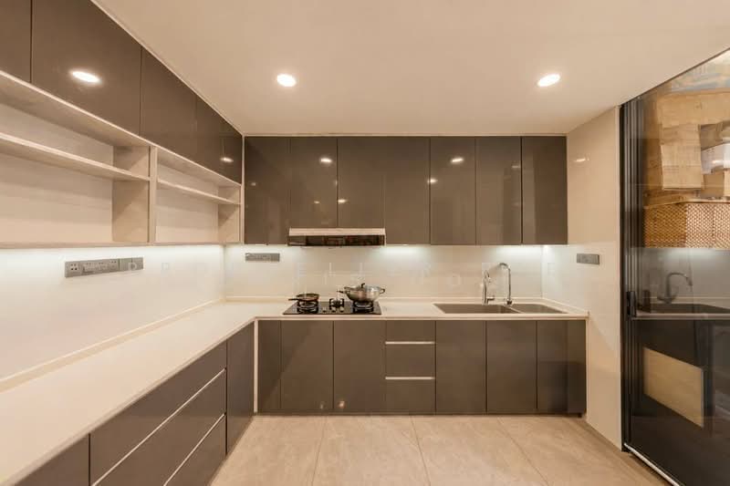 Beautifully Renovated, Freehold, Cheap in Serangoon 2 Storey interterrace, , 4 Bedrooms, 2,360 sqft, Terraced House For Sale, by Chris Ooi, 500087832 - Kitchen - PropertyGuru.com.sg