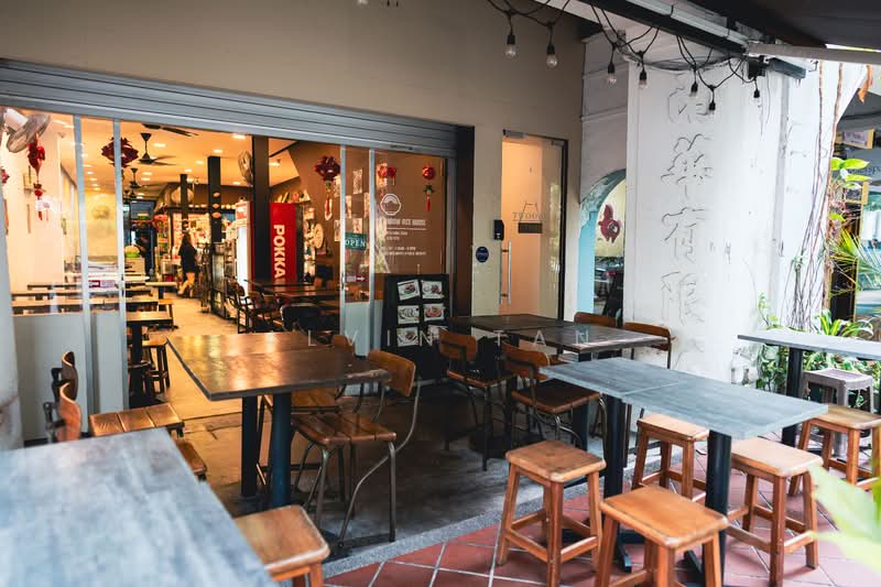 ❤️ Super CHEAP! Main Road Shophouse Near MRT AEI, North Canal Road / Clark Quay / Hongkong Street / South Bridge Road, Boat Quay / Raffles Place / Marina, 1,838 sqft, Shop / Shophouse For Sale, by Alvin Tan, 500087839 - Exterior - CommercialGuru.com.sg