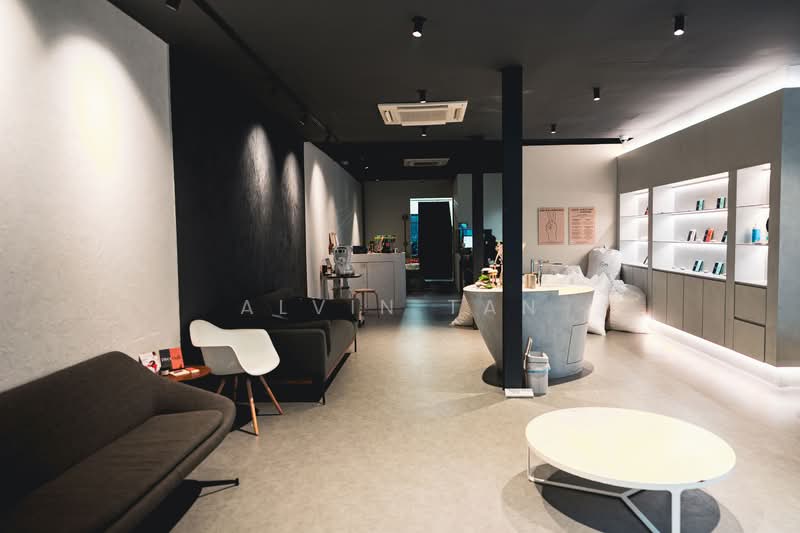❤️ Super CHEAP! Main Road Shophouse Near MRT AEI, North Canal Road / Clark Quay / Hongkong Street / South Bridge Road, Boat Quay / Raffles Place / Marina, 1,838 sqft, Shop / Shophouse For Sale, by Alvin Tan, 500087839 - CommercialGuru.com.sg