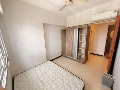 For Rent - 987C Buangkok Green