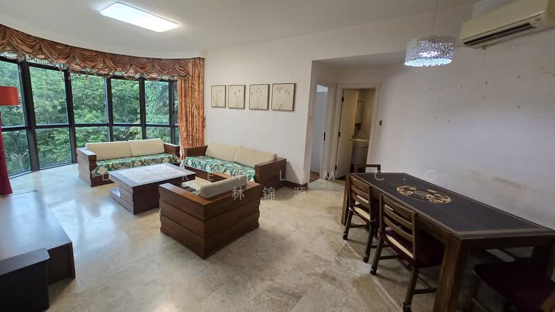 Parc Oasis Condominium For Sale at S$ 1,400,000 | PropertyGuru Singapore - Living Room