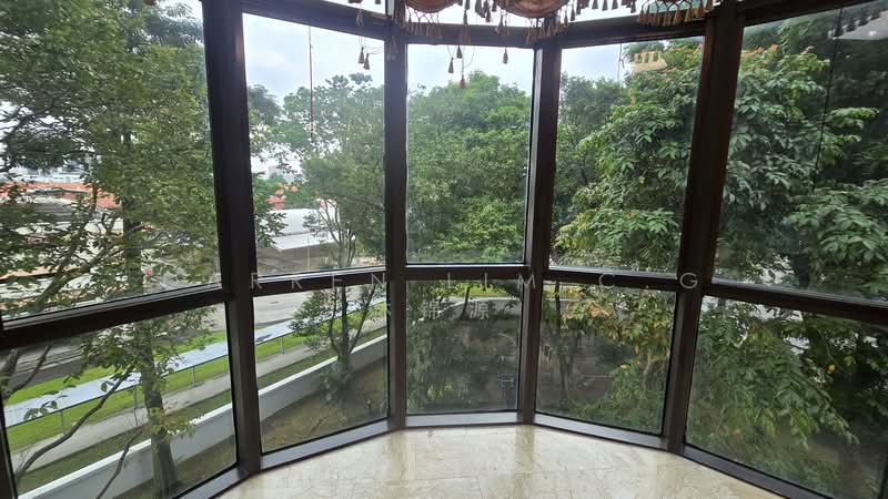 Parc Oasis Condominium For Sale at S$ 1,400,000 | PropertyGuru Singapore - View