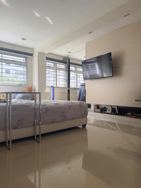 185 Pasir Ris Street 11 HDB Flat For Sale at S$ 770,000 | PropertyGuru Singapore - Bedroom