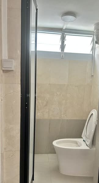 13 Holland Drive, 13 Holland Drive, Room Rental, 150 sqft, HDB Flat For Rent, by Christine Low, 500087873 - Bathroom - PropertyGuru.com.sg