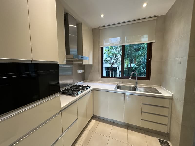 The Cornwall Condominium For Sale at S$ 1,600,000 | PropertyGuru Singapore - Kitchen