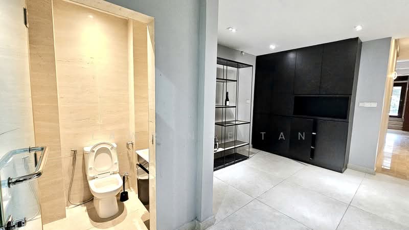 Swiss View Terraced House For Sale at S$ 5,600,000 | PropertyGuru Singapore - Bathroom