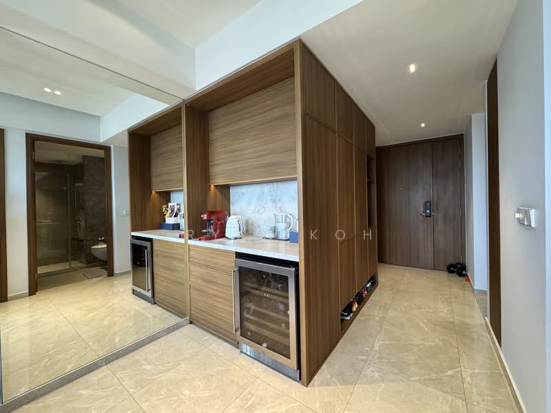 Stirling Residences Condominium For Sale at S$ 1,575,000 | PropertyGuru Singapore - Kitchen