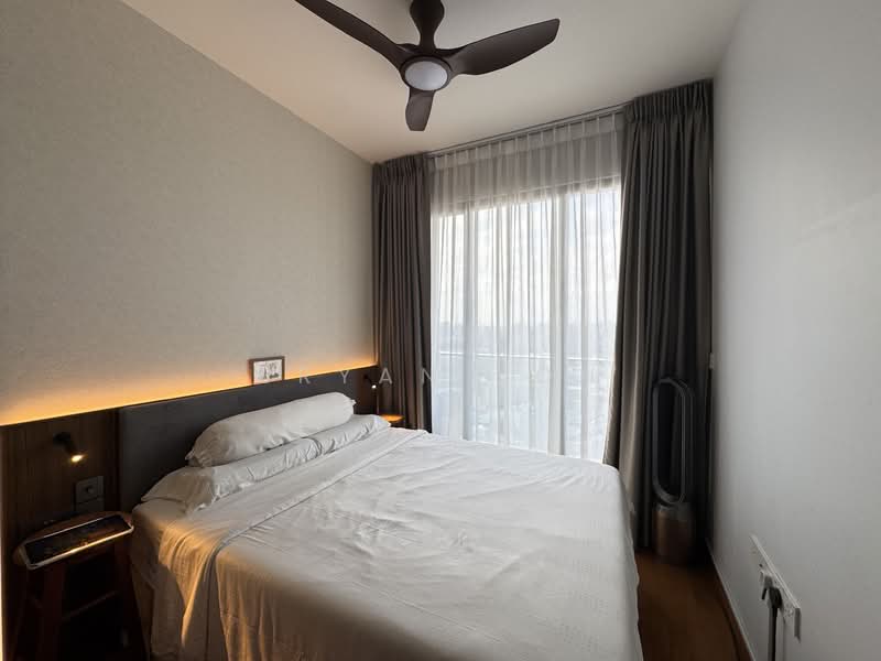 Stirling Residences Condominium For Sale at S$ 1,575,000 | PropertyGuru Singapore - Bedroom