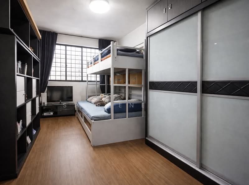 249 Bishan Street 22 HDB Flat For Sale at S$ 830,000 | PropertyGuru Singapore - Bedroom